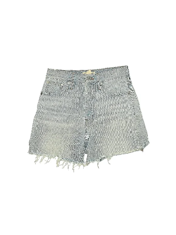 High-Rise Denim Shorts in Light Wash