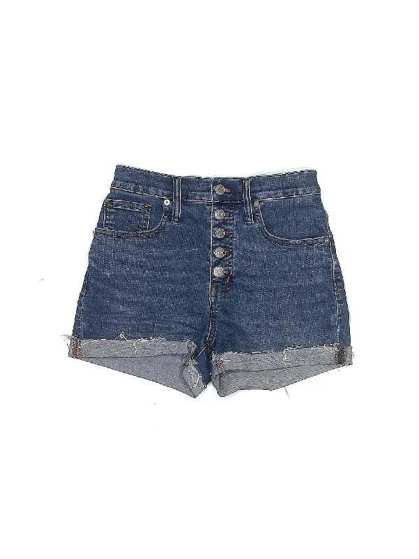 Low-Rise Denim Shorts in Light Wash