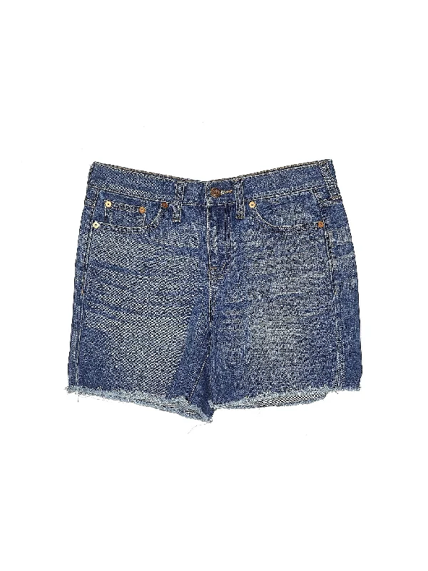 Low-Rise Denim Shorts in Light Wash