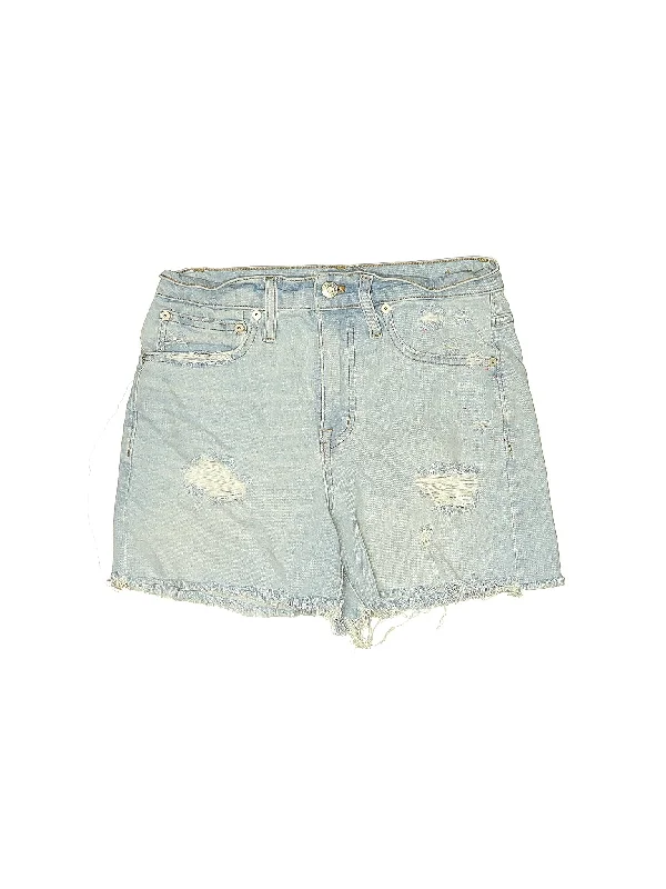 Low-Rise Denim Shorts in Light Wash