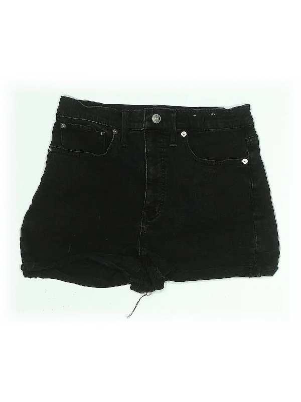 Low-Rise Denim Shorts in Medium Wash