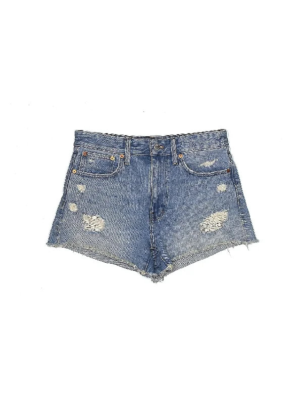 Mid-Rise Denim Shorts in Light Wash