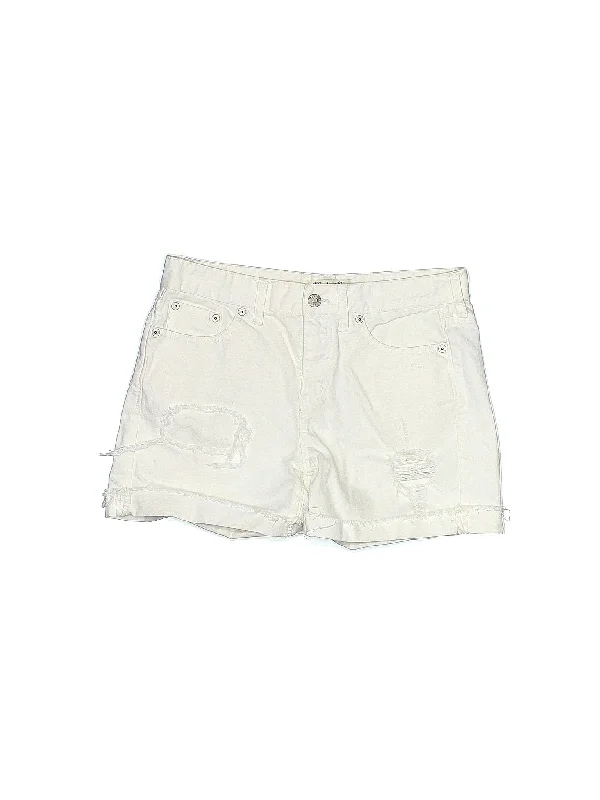 Mid-Rise Denim Shorts in Light Wash