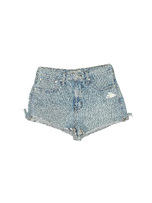 Mid-Rise Denim Shorts in Light Wash