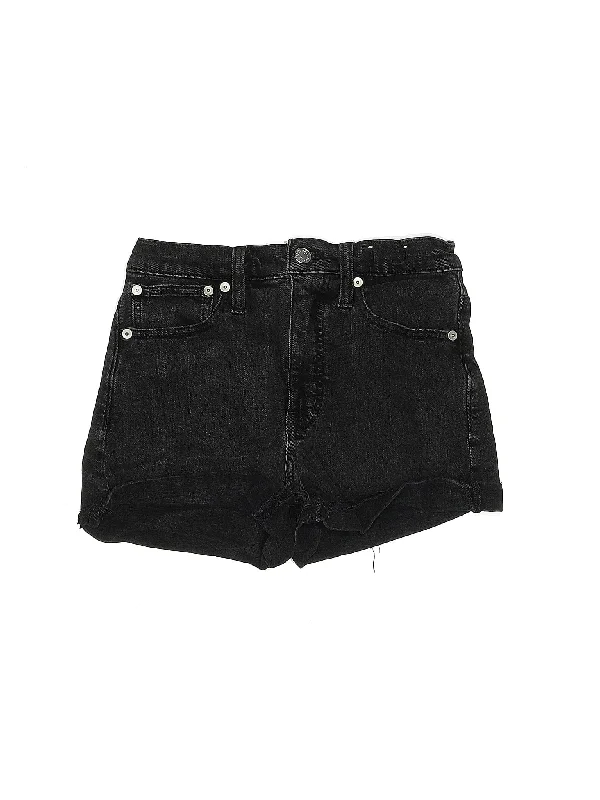 Mid-Rise Denim Shorts in Medium Wash