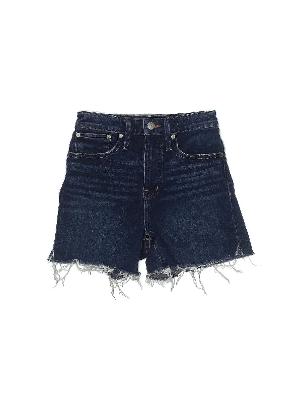 Mid-Rise Denim Shorts in Medium Wash