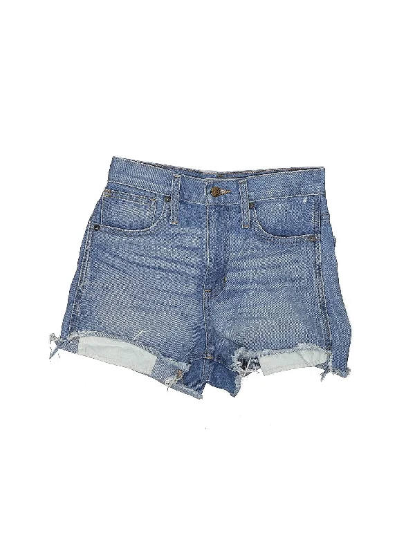 Mid-Rise Denim Shorts in Medium Wash